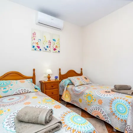 Cubo's El Cortijito De Herrera 펜션 *